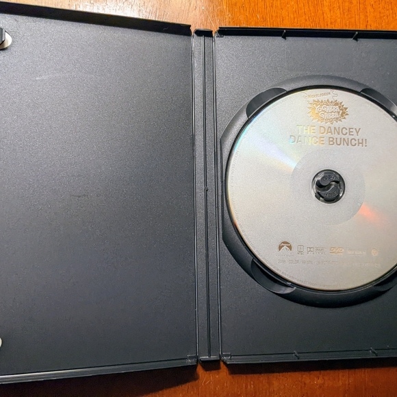 Yo Gabba Gabba! DVD: The Dancey Dance Bunch! - Picture 2 of 3